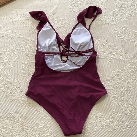 Cupshe 1pc Swimsuit. NWOT. P/A1159/5 - Picture 9 of 13